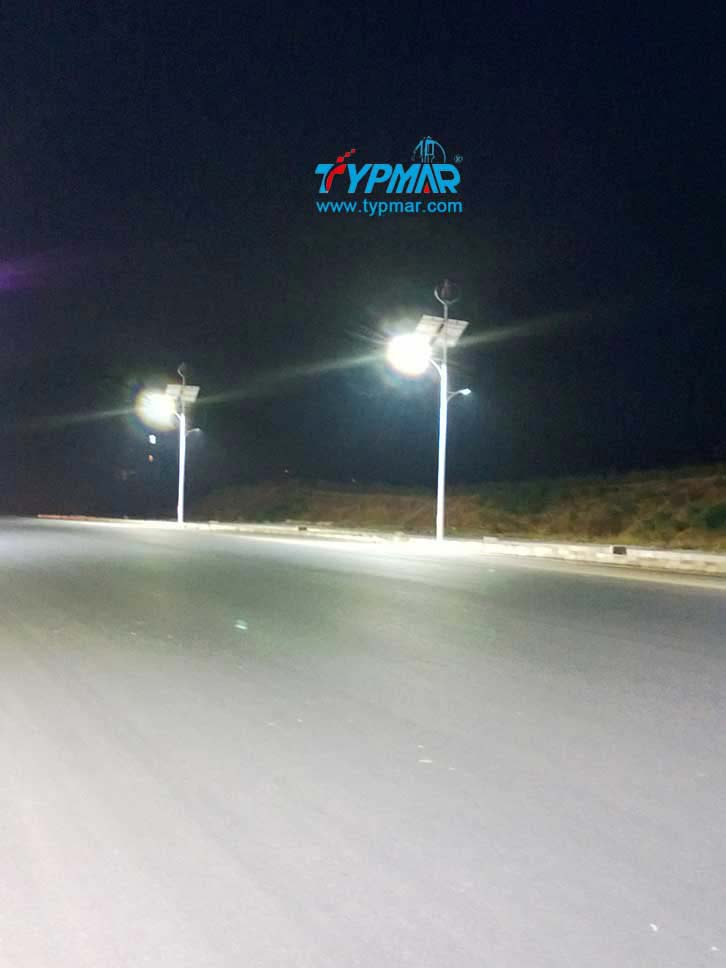 江西吉安永新縣將軍大道風光互補路燈工程 夜景亮燈